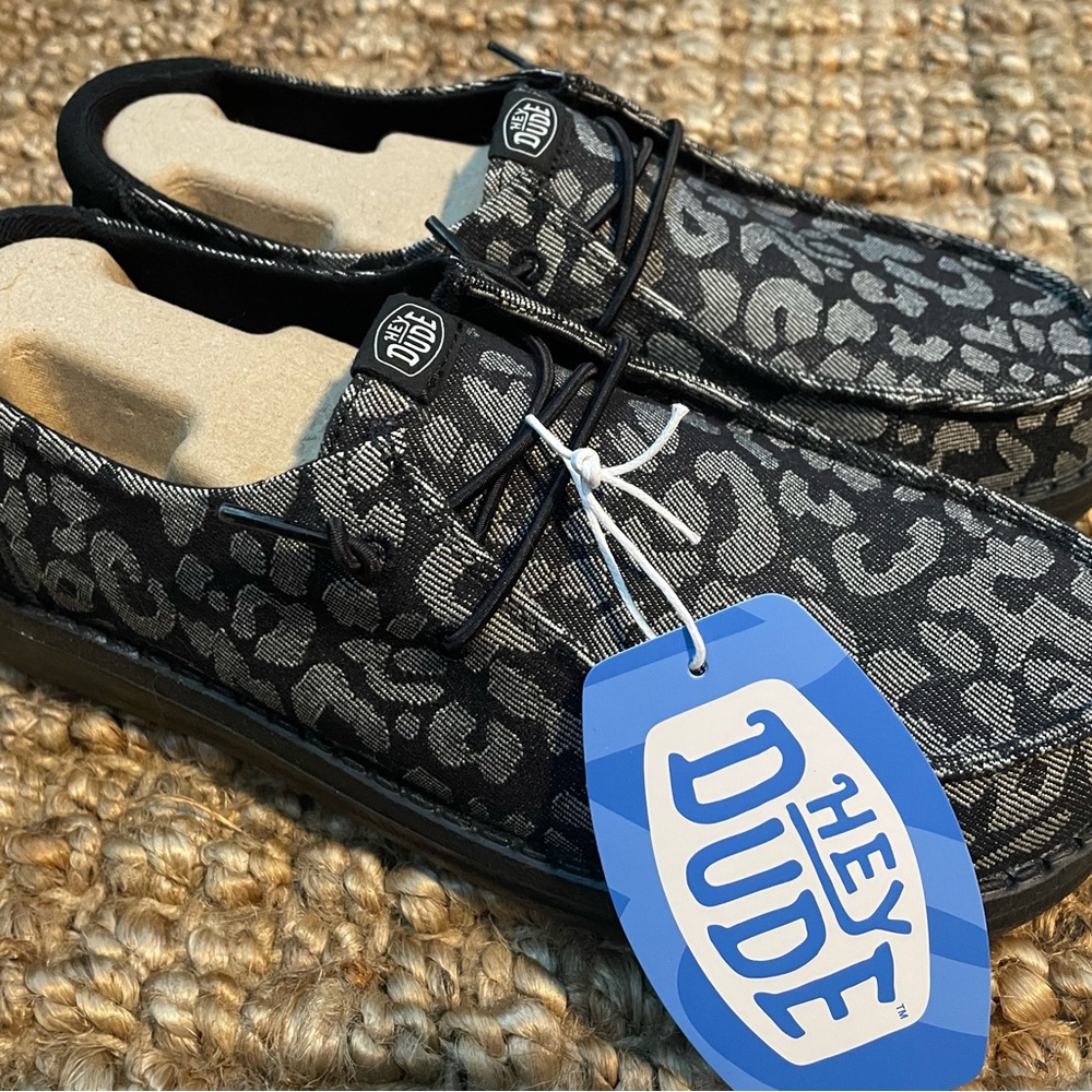 Hey Dude Women's Black and Gray Leopard Moccasins